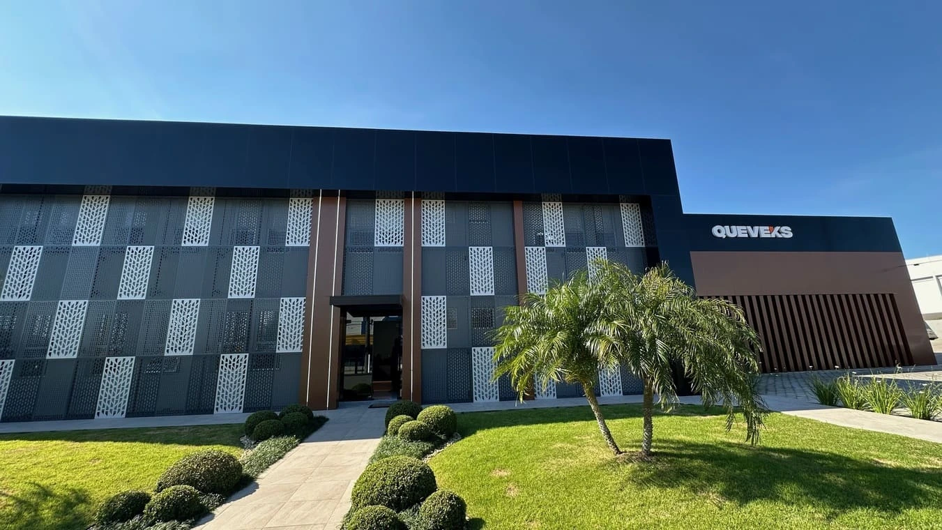 Conheça mais a Queveks